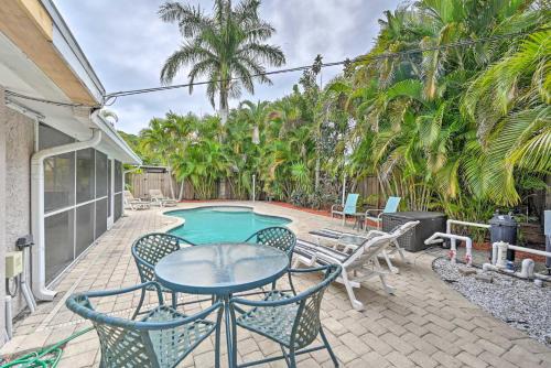 East Naples Villa | Pelican Nest, Tropical Naples Villa with Pool