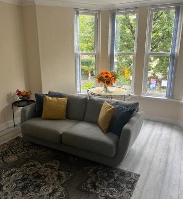 Penarth Apartment | Penarth Station Renovated apartment