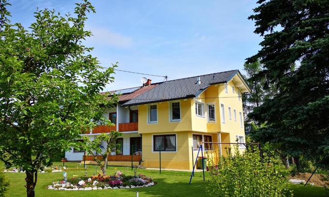 Sankt Kanzian am Klopeiner See House | Pension Eule