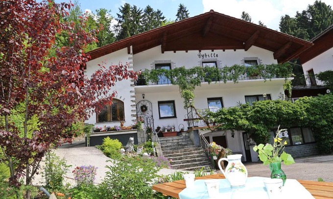 Ebensee House | Pension Sybille