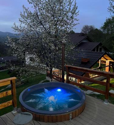 Bughea de Jos Villa | Pensiunea Poiana Luminoasă