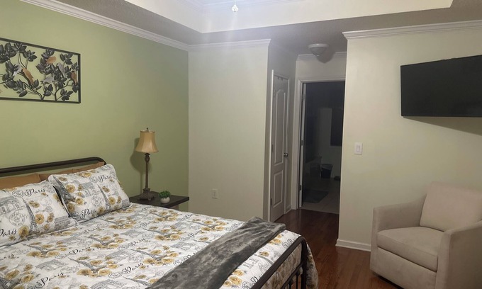Northport House | Perfect 3-bedroom, 2 full bath home in Northport AL 7 miles from Bryant Stadium