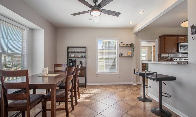 Northeast South Bend House | Perfect Location - Half mile from Campus - Walk to ND Stadium & Trader Joe's