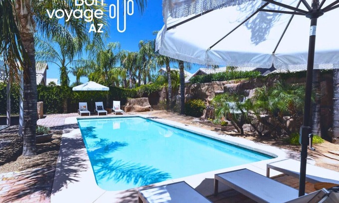 Paradise Valley Village House | Perfect Phoenix Stay - Amazing Yard Pool & Hot Tub
