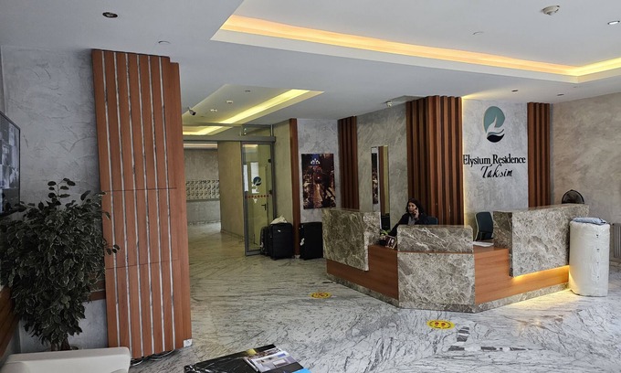 Gumussuyu Mahallesi Apartment | Perfect Residence Taksim with pool