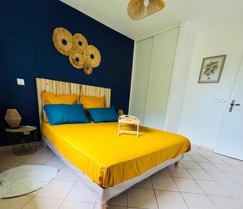 Sainte-Anne Apartment | Perle de Bois Jolan