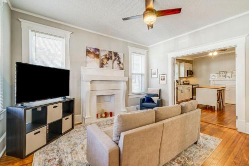 Wilmington House | Pet-Friendly Home in Dtwn Wilmington WFH Welcome!