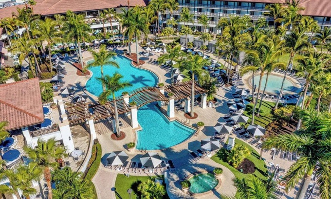 Palm Beach Gardens Cottage | PGA National Resort Golf Cottage! Located in Palm Beach Gardens, Florida