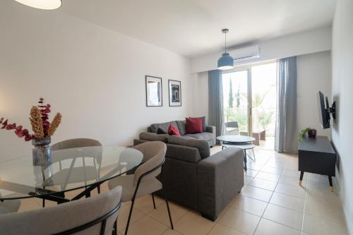 Universal Apartment | Phaedrus Living Paphos Elysian Escape