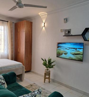 Manyimbo Bed & Breakfast | Phoina Homes