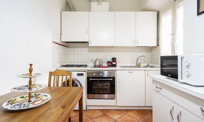 Santo Spirito Apartment | Piattellina 8 Apartment