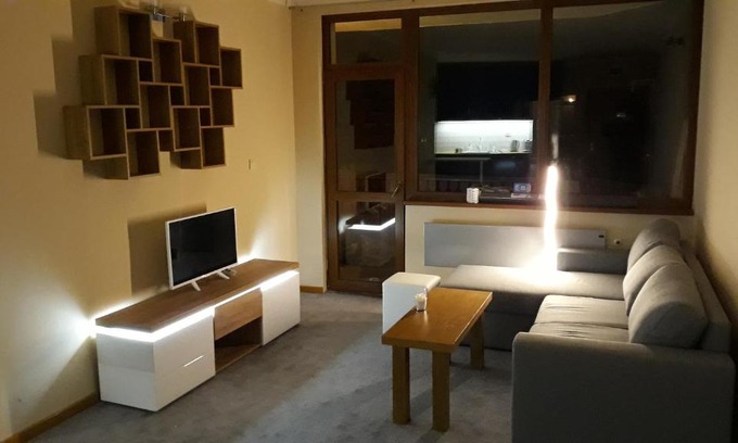 Maritsa Apartment | Pine Lodge