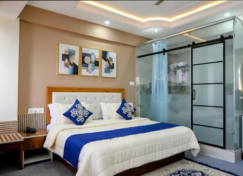 Tallital Hotel | Pine Woods Retreat A Premium Room With Balcony By Anvi