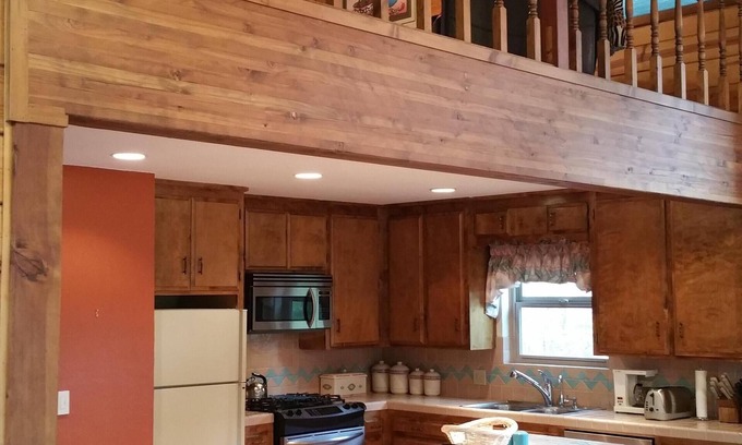 Long Barn Cabin | PinecrestAreaRentals #1 Labor day book 2 nights/ask get 3rd night free.