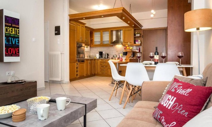 Ampelokipoi Apartment | Pisces City Center Apartment