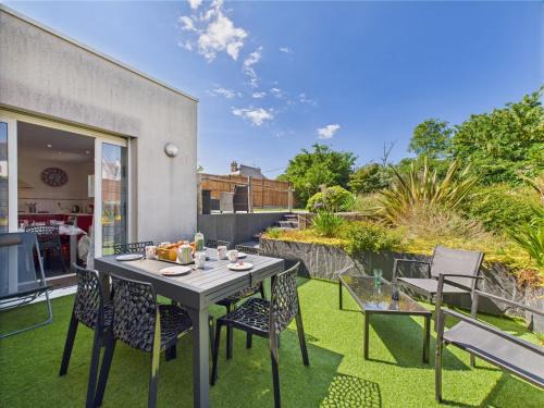 Pleneuf-Val-Andre House | Piscine chauffée, plage à 700m, maison pour 6