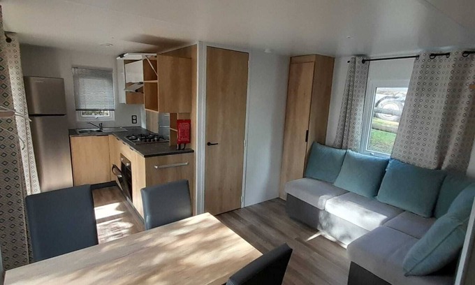 Les Mathes House | Pleasant mobile home BA690 - 2 bedrooms Siblu Bonne Anse La Palmyre