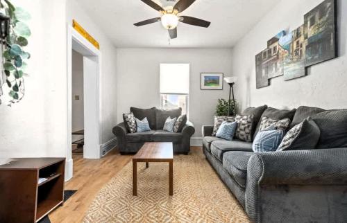 Mount Washington House | Plush 4BR Retreat Patio & Parking