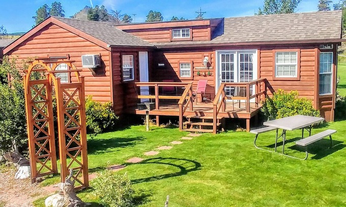 Hill City Cabin | Ponderosa Cabin: Cabins @ Creekside #4