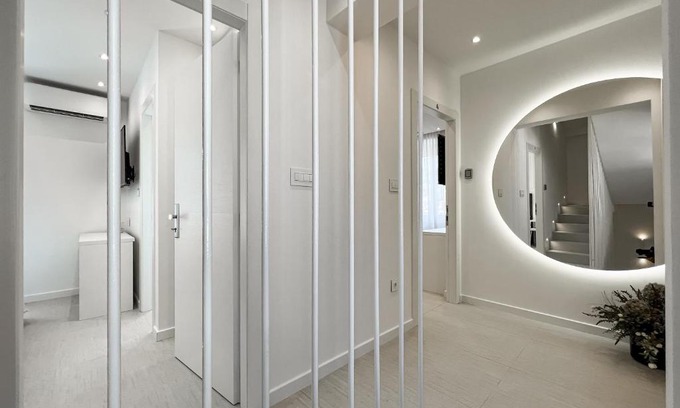 Split House | Pont Rooms