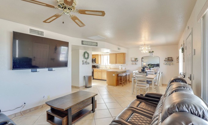 Lake Havasu City Condo | Pool Access & Mtn Views: Lake Havasu City Condo!
