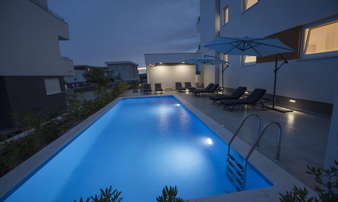 Novalja House | Pool Apartments & Rooms Mare