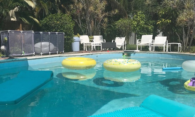 North Central Hollywood Apartment | Pool Room and large yard