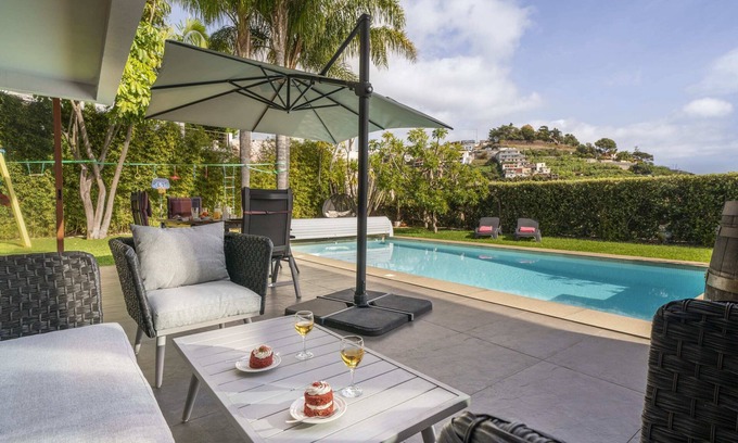 Sao Martinho Villa | Pool, sun and sea View - Villa das Quebradas