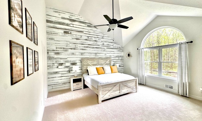 Thornhurst Other | Pools & Beach Passes Included: Charming Arrowhead Lake Farmhouse with Hot Tub