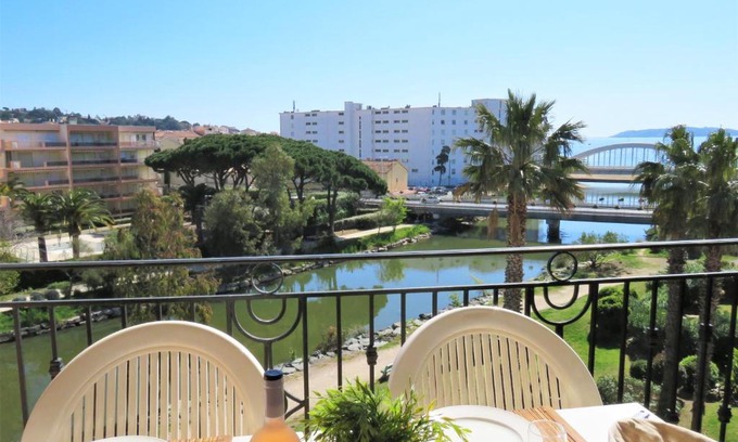 Sainte-Maxime City Centre Apartment | Port Marine