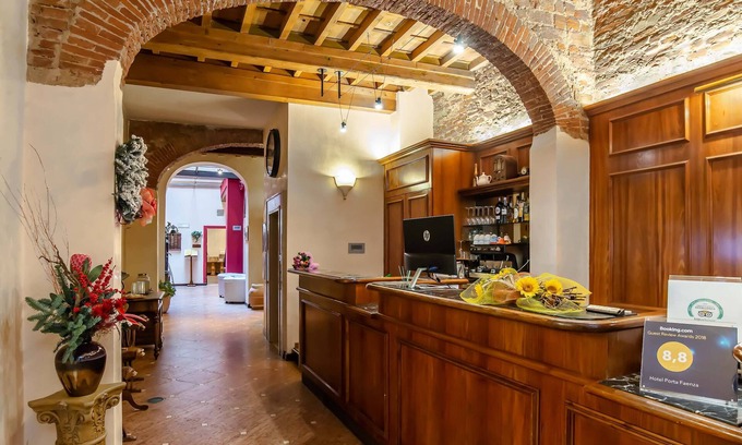 Santa Maria Novella Hotel | Porta Faenza Hotel