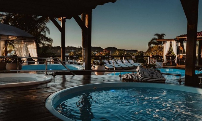 Praia da Armacao do Itapocoroi Hotel | Pousada Molinha