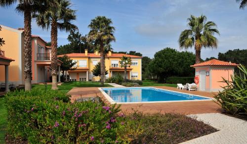 Praia del Rei House | Praia Del Rey Delux By Pool