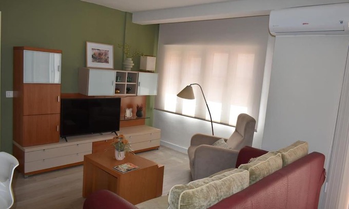 Almeria Centro Apartment | Precioso piso en Almería centro con parking gratis