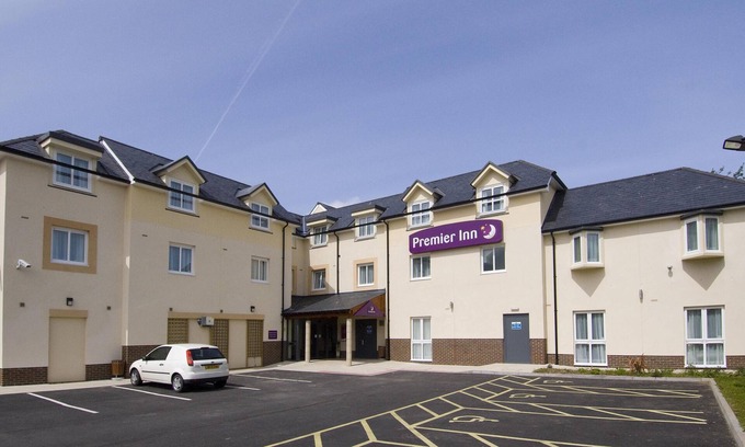 Quintrell Downs Hotel | Premier Inn Newquay - Quintrell Downs