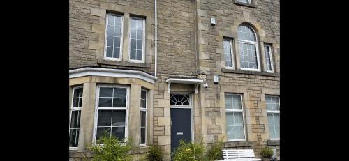 Uphall Apartment | Premier Studio B