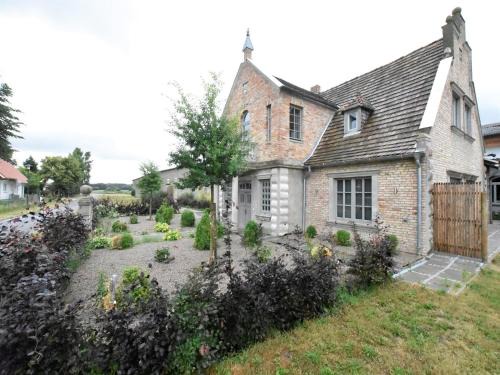 Kroepelin Apartment | Pretty Apartment in Detershagen with Private Terrace