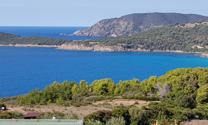 Cargese Villa | Pretty detached house, 3*, 3 bedrooms with terraces, overlooking the beach.