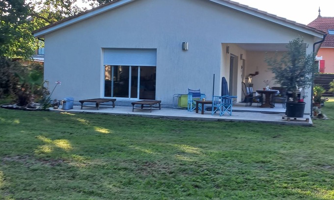 Mimizan House | pretty holiday home