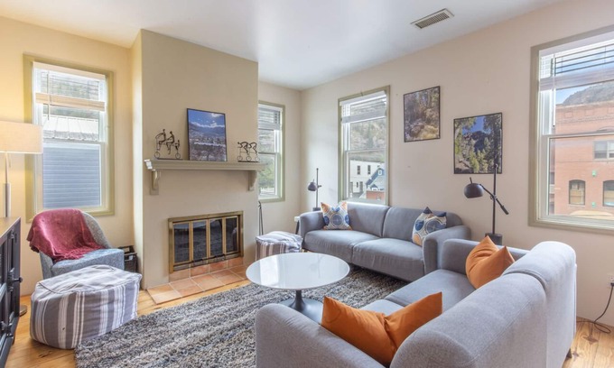 Ouray Apartment | Prime Downtown Location - Great, Convenient Condo - A/C - Pet Friendly