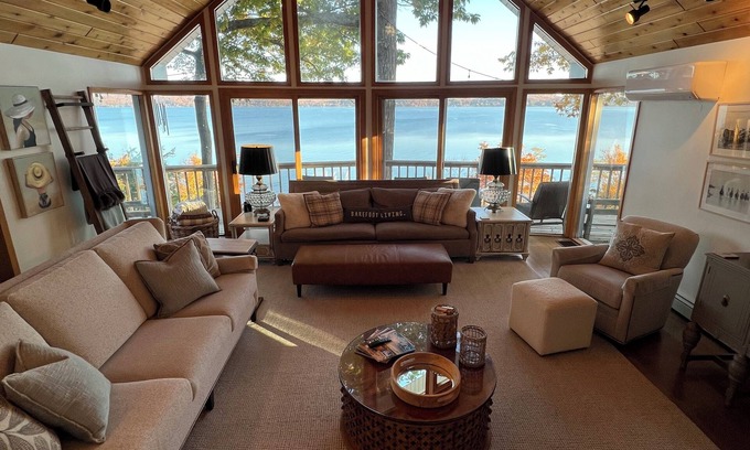 Beulah House | PRIME FALL & WINTER OPENINGS-BEAUTIFUL LAKE RETREAT-SLEEPS 20