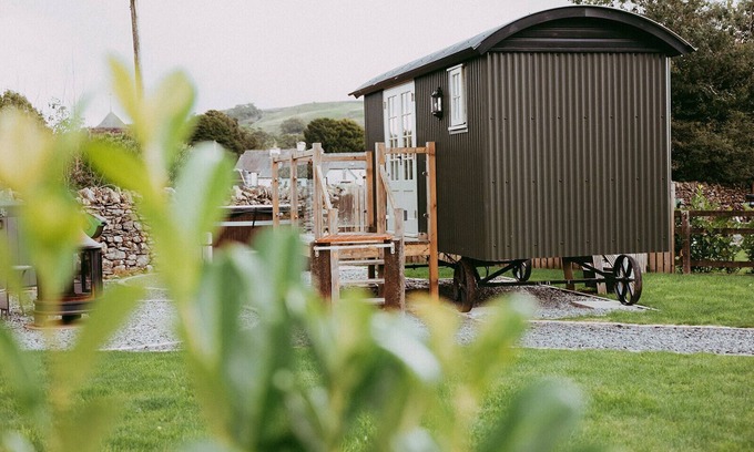 Torver Apartment | Primrose Shepherds Hut
