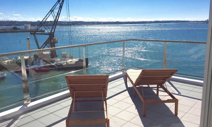Auckland Central Business District Apartment | Princes Wharf 2BR Sub-Penthouse