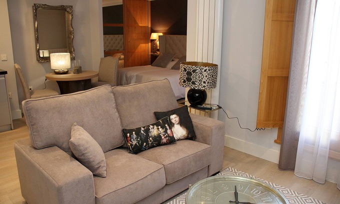 Old Town Apartment | Principia Suites
