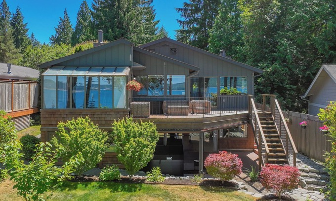 Poulsbo House | Private Beach in Little Norway, Hot Tub, 4000 sqft and more!