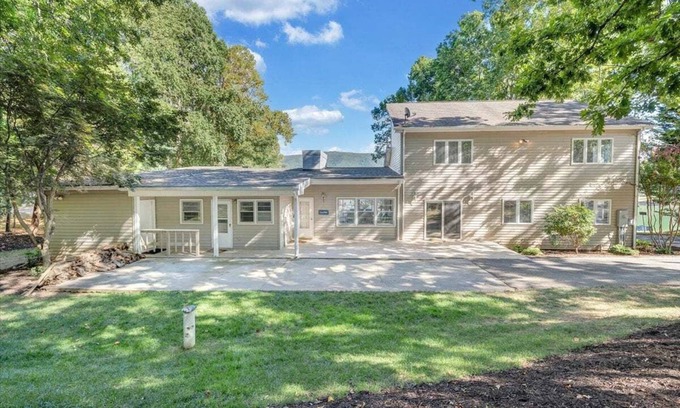Smith Mountain Lake House | Private Dock, Sleeps 18!