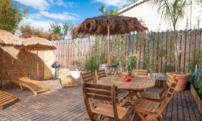 Antibes Apartment | Private Garden La Cabane Bambou, Mandara Beach