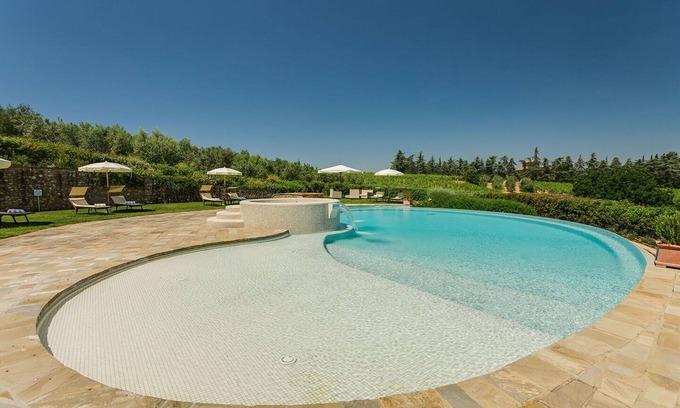 San Pietro in Bossolo Villa | Private Villa with WIFI, sauna, private pool, A/C, hot tub, TV, patio, close to Greve In Chianti