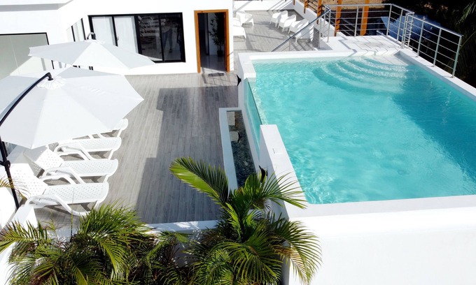 La Ceiba Apartment | Private Jacuzzi with Private tropical Garden