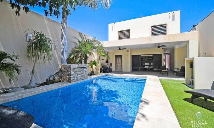 El Manglito House | Private Pool Home Near Malecón with Starlink WiFi!